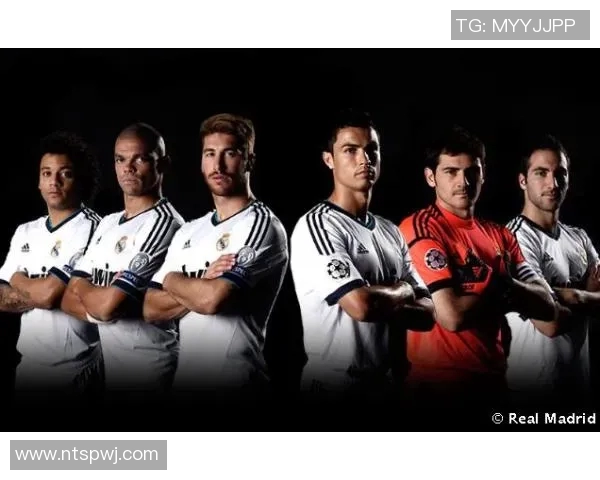 足球明星风采尽显霸气宣传海报展现激情与荣耀的完美结合